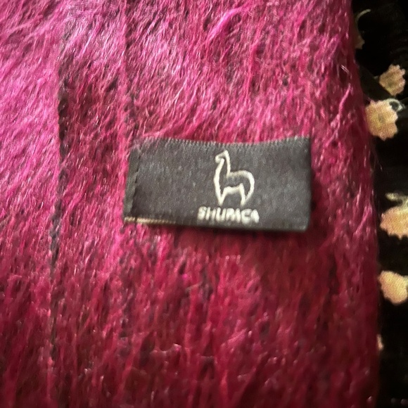 Beautiful Alpaca Wool Scarf - Picture 2 of 2
